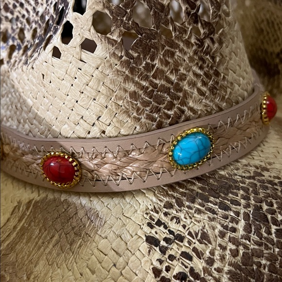 NEW Fluffy Sense Blinde Cowgirl Hat - Picture 5 of 8